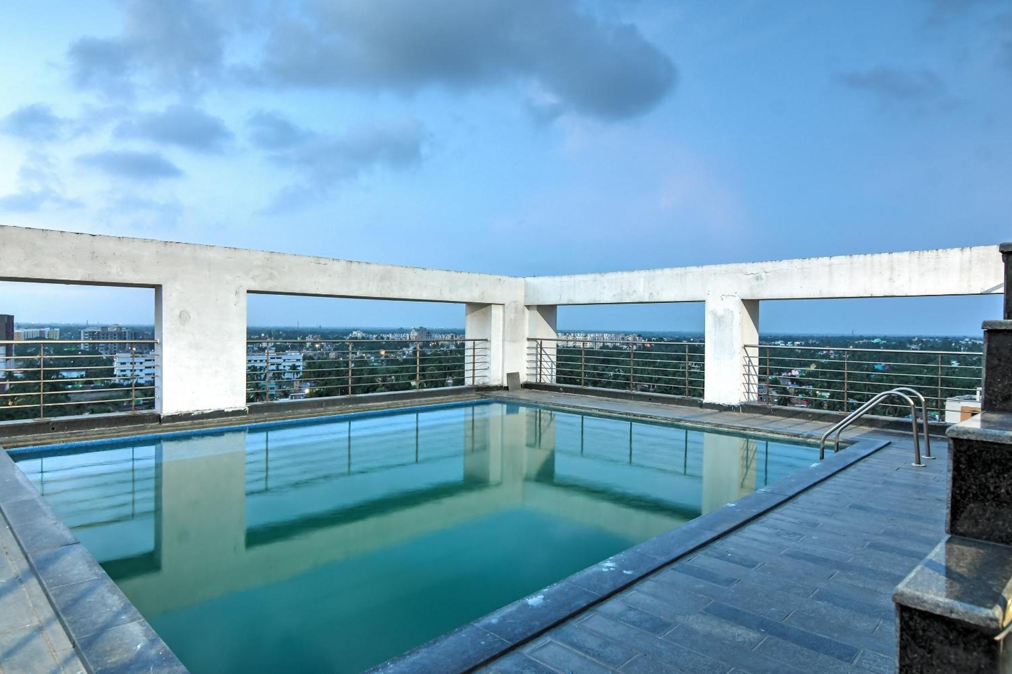 Hotel Urban Asia Kolkata Bagian luar foto